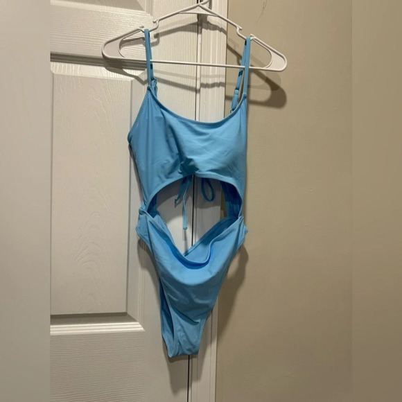 Meyeeka Womens Scoop Neck Cut Out Front Lace Up Back High Cut Monokini - Picture 6 of 11